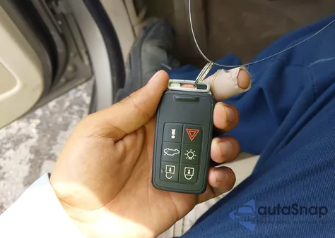 2012 Volvo Xc70 3.2 Premier из США, поврежденный, VIN YV4952BL4C1131875